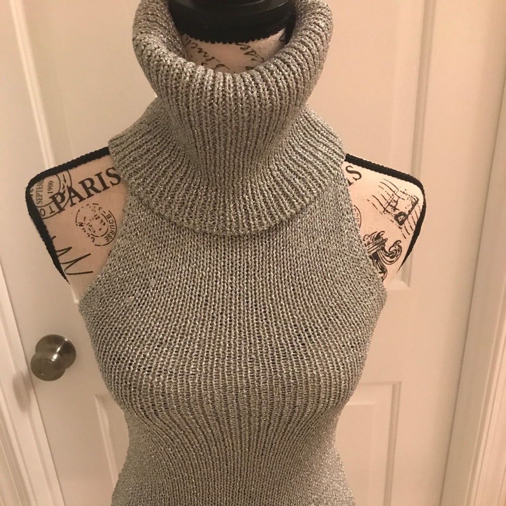 Bebe✨Vintage Sleeveless Silver Oversized Neck Top - Picture 2 of 8